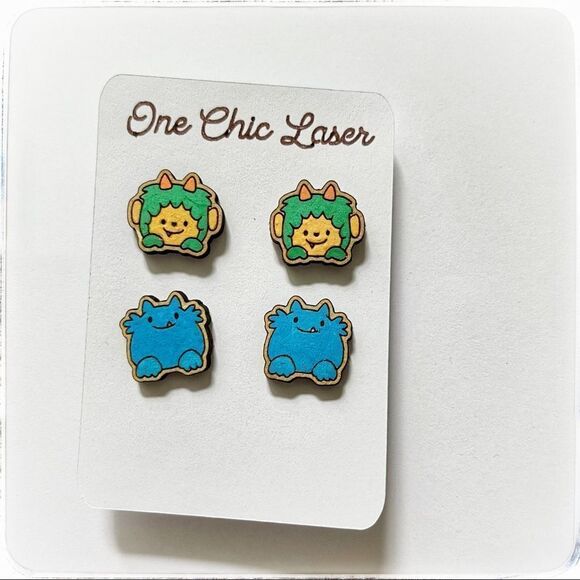 Cute monster stud earrings. - Picture 1 of 2